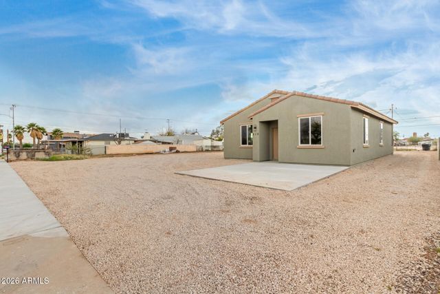 215 N BROWN Avenue, Casa Grande, AZ 85122
