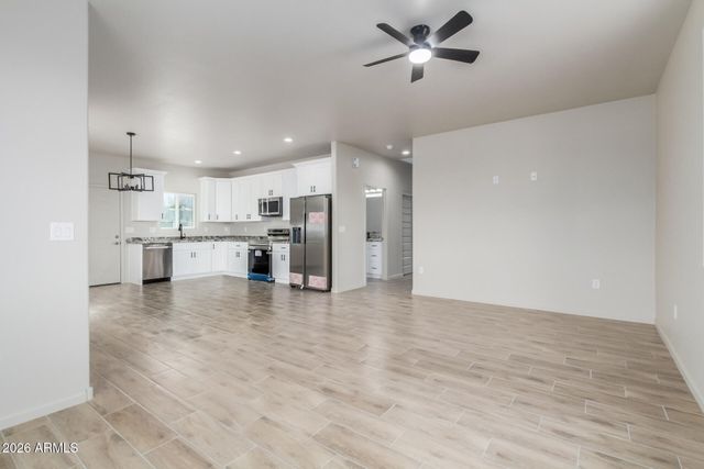 215 N BROWN Avenue, Casa Grande, AZ 85122