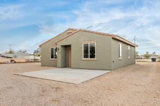 215 N BROWN Avenue, Casa Grande, AZ 85122