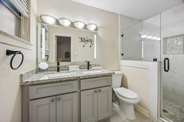 118 E Highland Terrace, League City, TX 77573