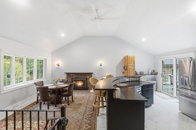 17 Maple Street, Douglas, MA 01516