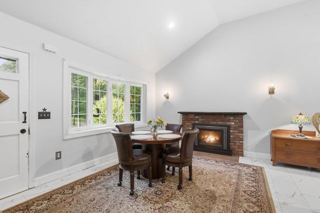 17 Maple Street, Douglas, MA 01516