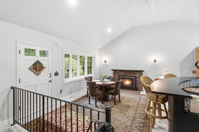 17 Maple Street, Douglas, MA 01516