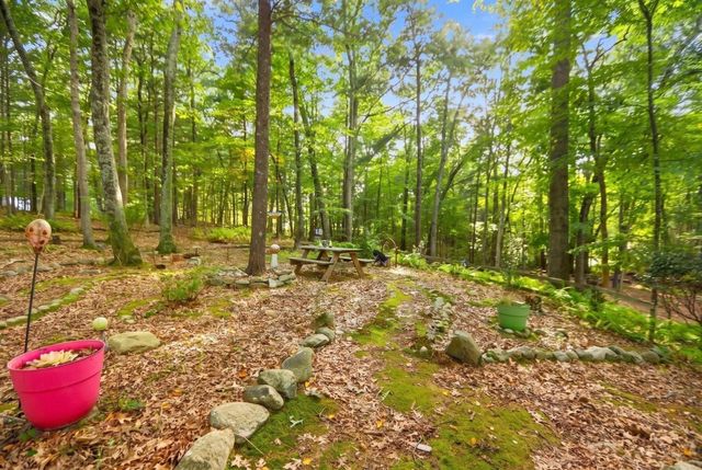 17 Maple Street, Douglas, MA 01516