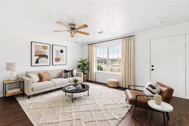 3501 SW Victoria Place, Bentonville, AR 72712