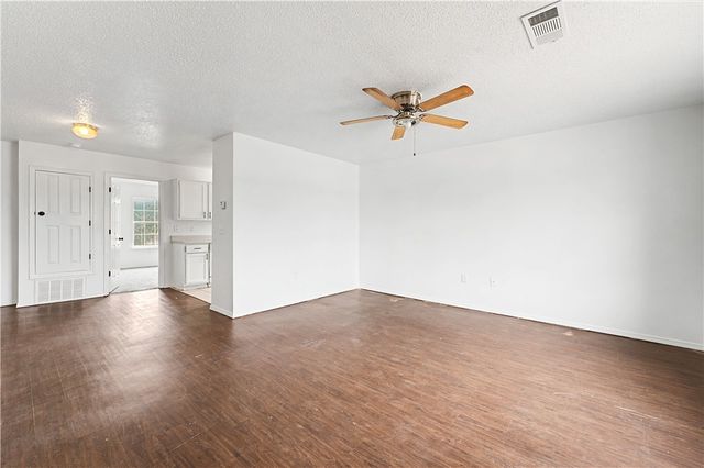 3501 SW Victoria Place, Bentonville, AR 72712