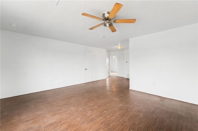 3501 SW Victoria Place, Bentonville, AR 72712