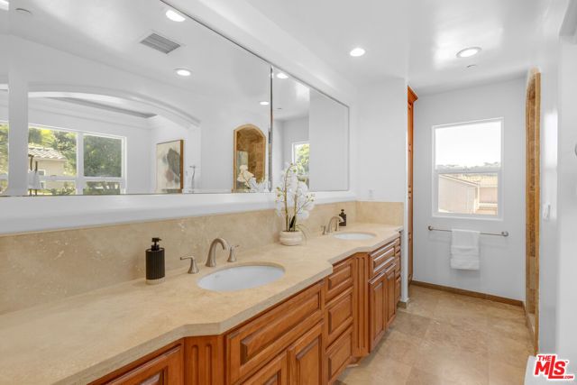4128 Lincoln Avenue, Culver City, CA 90232