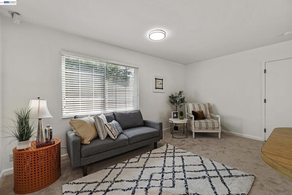 Image 10 of property listing at 577 Jonathan Way, Union City, CA 94587