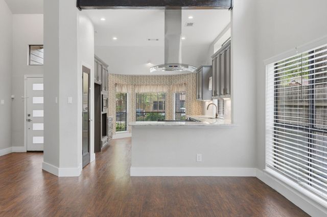 14 Dusky Meadow Place, The Woodlands, TX 77381