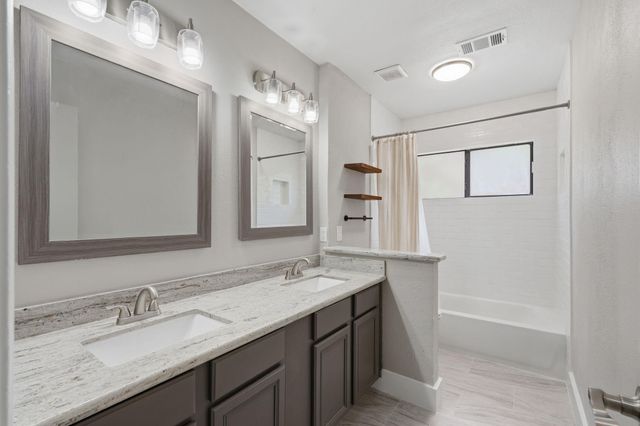 14 Dusky Meadow Place, The Woodlands, TX 77381