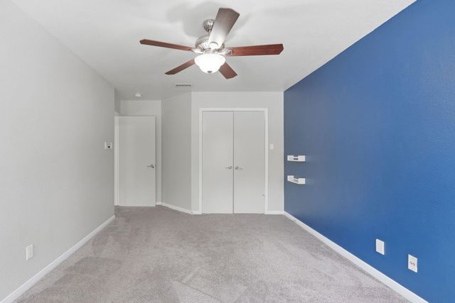 14 Dusky Meadow Place, The Woodlands, TX 77381