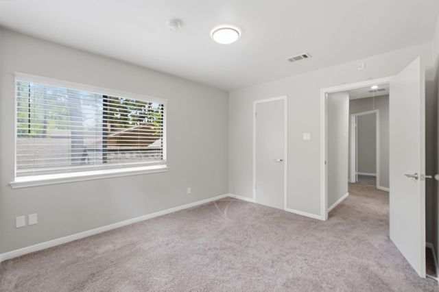 14 Dusky Meadow Place, The Woodlands, TX 77381