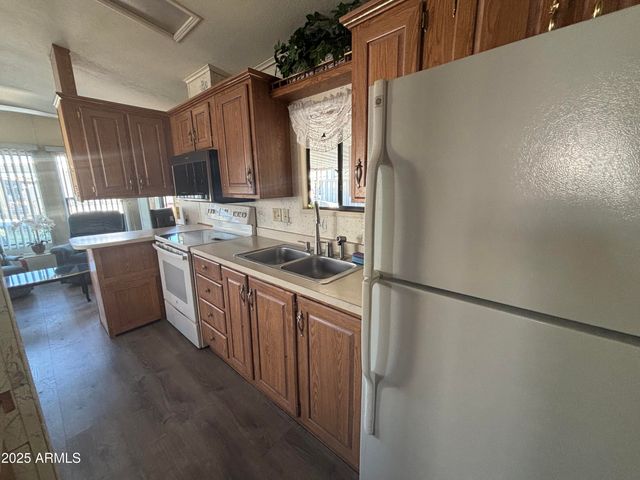 3165 E University Drive 307, Mesa, AZ 85213