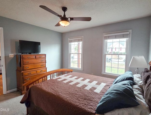 1004 Holly Pointe Drive, Wendell, NC 27591