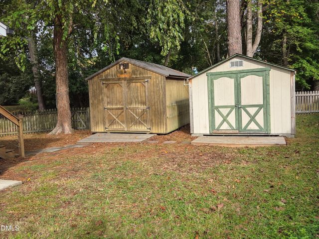 1004 Holly Pointe Drive, Wendell, NC 27591