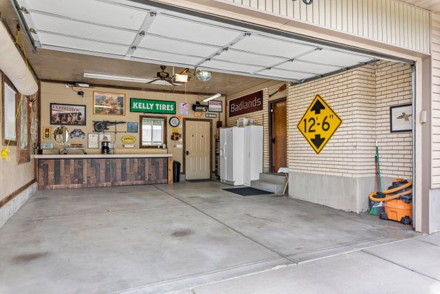 835 E CANYON BREEZE LN, Draper, UT 84020