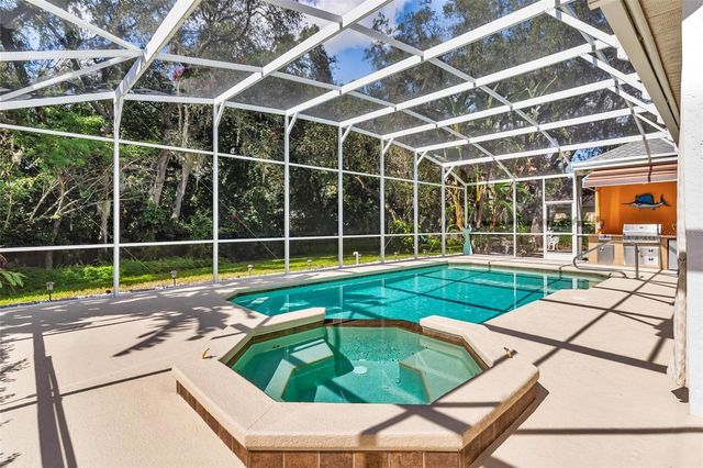 33045 LAKE BEND CIRCLE, Leesburg, FL 34788