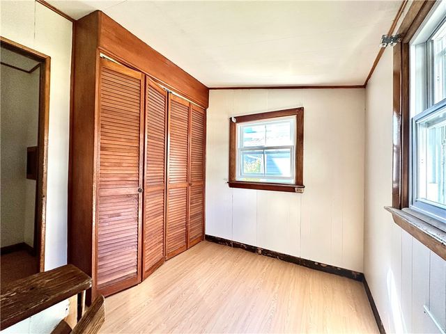60 Dixon Street, Newport, RI 02840