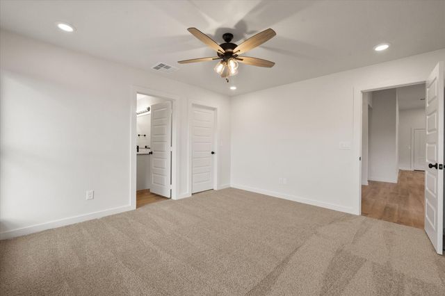 2411 Aberdeen Avenue, Wolfforth, TX 79382