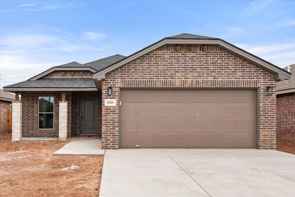 2411 Aberdeen Avenue, Wolfforth, TX 79382