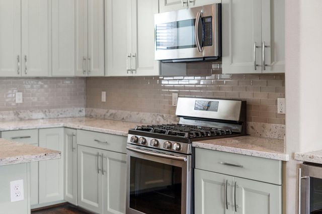 1629 W 23rd Street, Houston, TX 77008