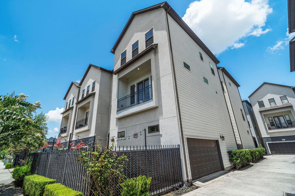 1629 W 23rd Street, Houston, TX 77008