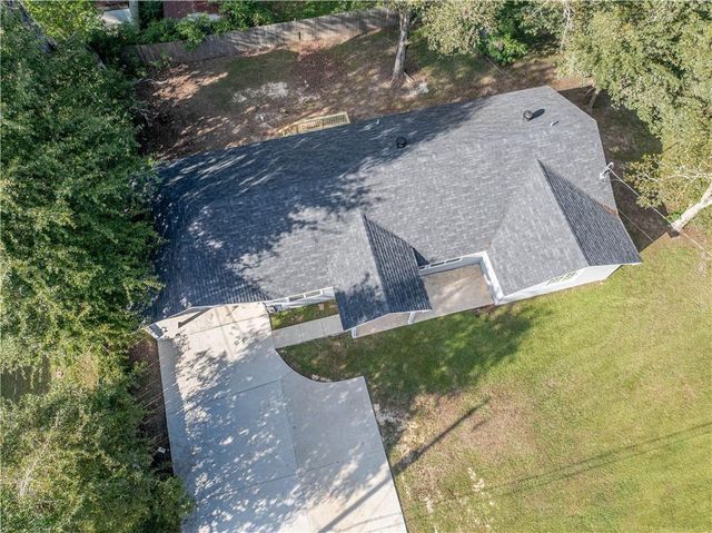 5696 OAKLANE Road, Pineville, LA 71360