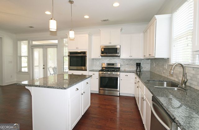 3604 Sandhill Drive SE, Conyers, GA 30094