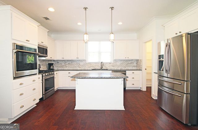 3604 Sandhill Drive SE, Conyers, GA 30094