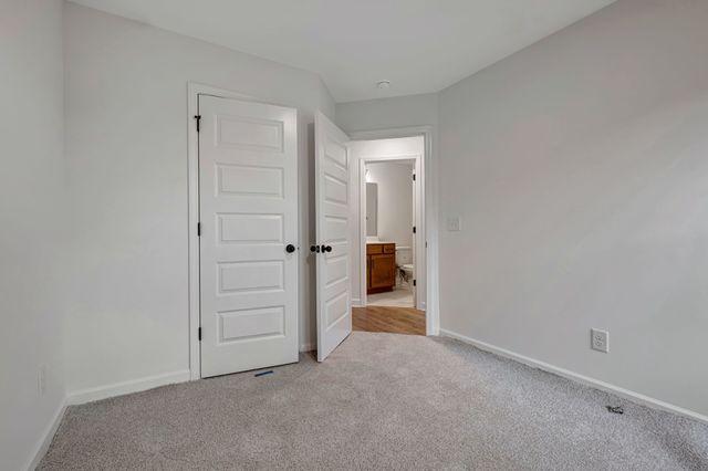 510 Mantes Aly, Hendersonville, TN 37075