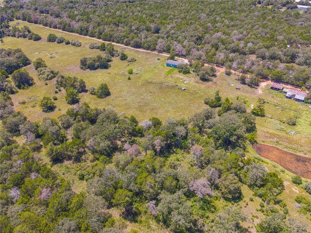 117 Charles Burnes LN, Rosanky, TX 78953