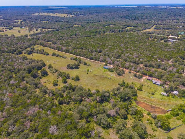 117 Charles Burnes LN, Rosanky, TX 78953