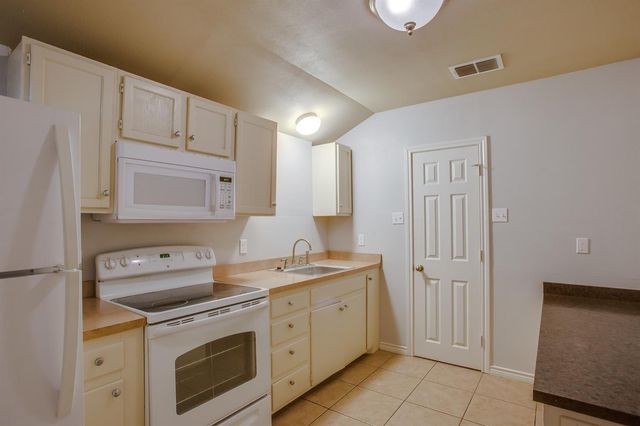 3114 30th Street, Lubbock, TX 79410