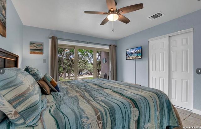 1185 Parkview Dr Apt D24, Canyon Lake, TX 78133