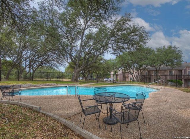 1185 Parkview Dr Apt D24, Canyon Lake, TX 78133