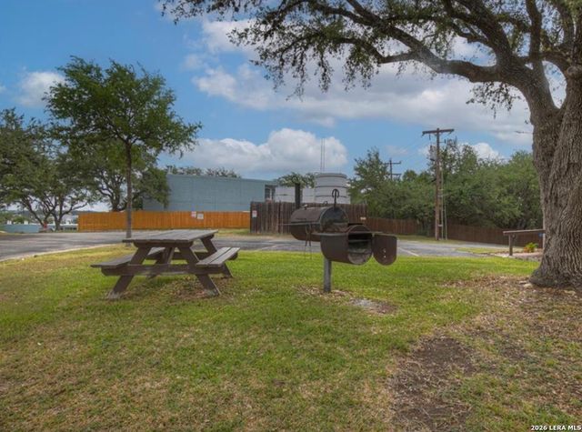1185 Parkview Dr Apt D24, Canyon Lake, TX 78133