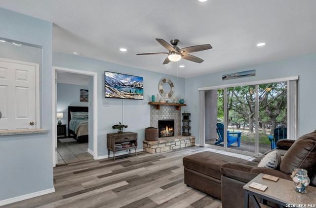 1185 Parkview Dr Apt D24, Canyon Lake, TX 78133