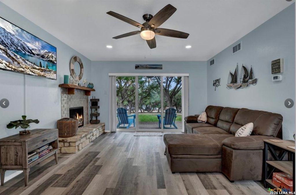 1185 Parkview Dr Apt D24, Canyon Lake, TX 78133