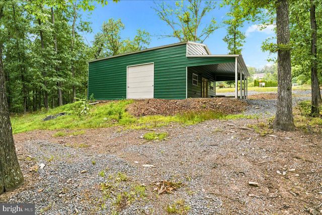 1309 REDLAND RD, Cross Junction, VA 22625