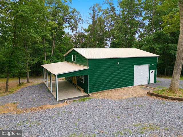 1309 REDLAND RD, Cross Junction, VA 22625