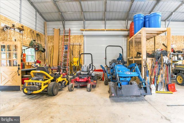 1309 REDLAND RD, Cross Junction, VA 22625