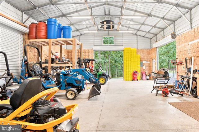 1309 REDLAND RD, Cross Junction, VA 22625