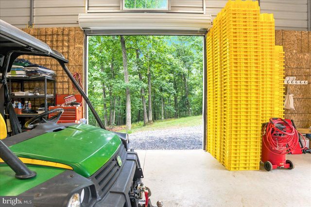 1309 REDLAND RD, Cross Junction, VA 22625