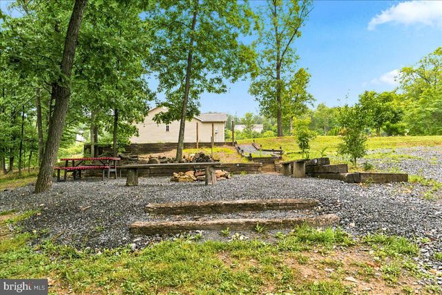 1309 REDLAND RD, Cross Junction, VA 22625
