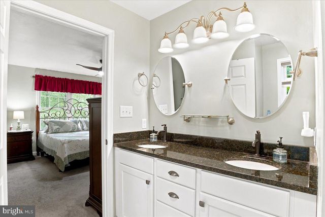 1309 REDLAND RD, Cross Junction, VA 22625