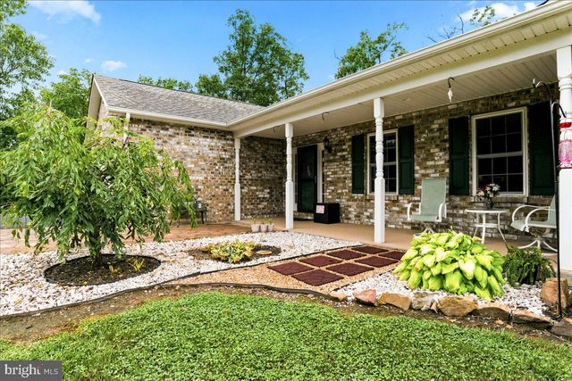 1309 REDLAND RD, Cross Junction, VA 22625