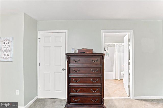 1309 REDLAND RD, Cross Junction, VA 22625