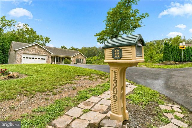 1309 REDLAND RD, Cross Junction, VA 22625