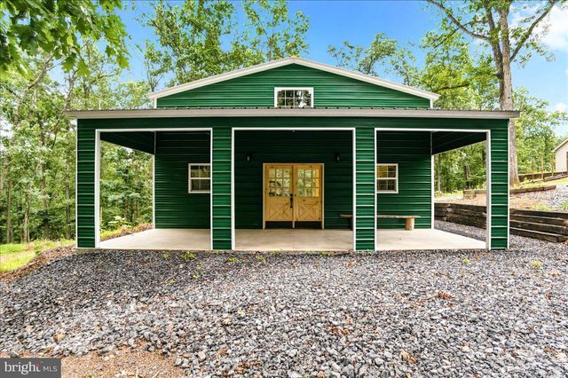 1309 REDLAND RD, Cross Junction, VA 22625
